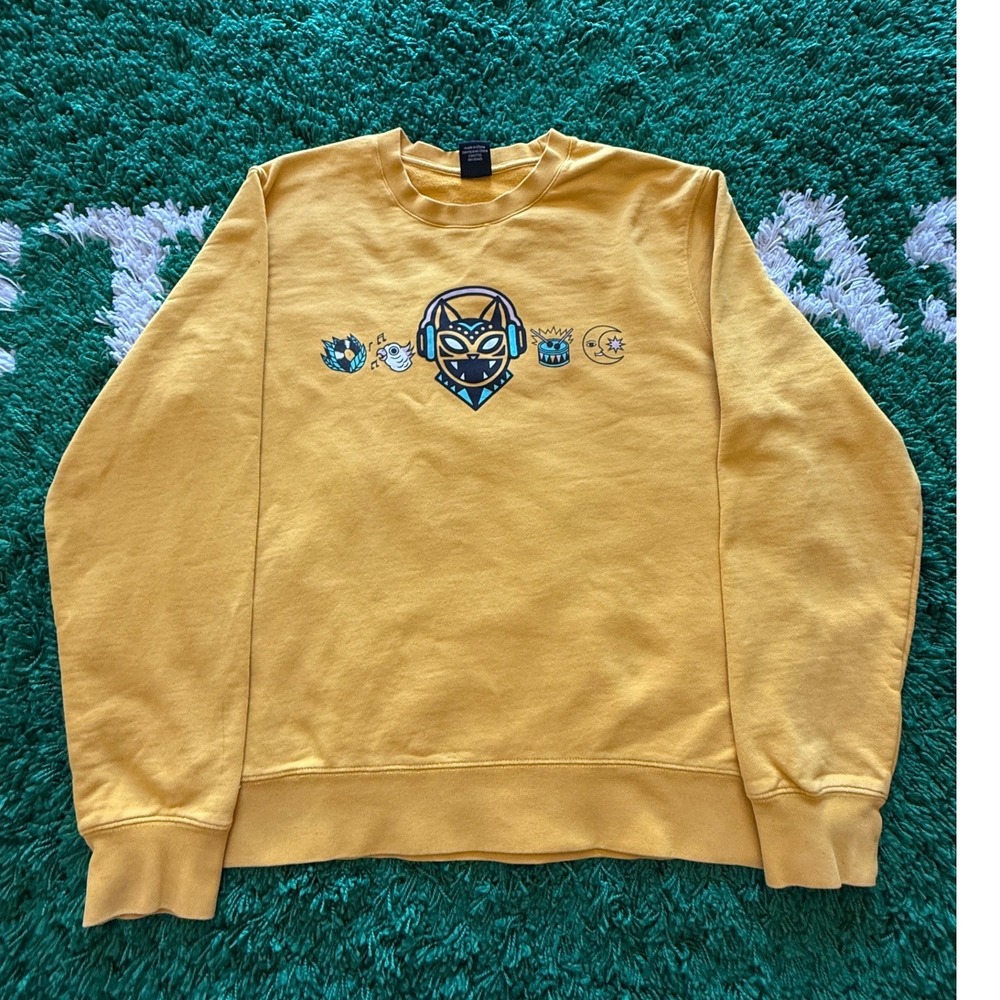 Monstercat Graphic Sweatshirt Mens XL Yellow Good Crewneck Music Streetwear